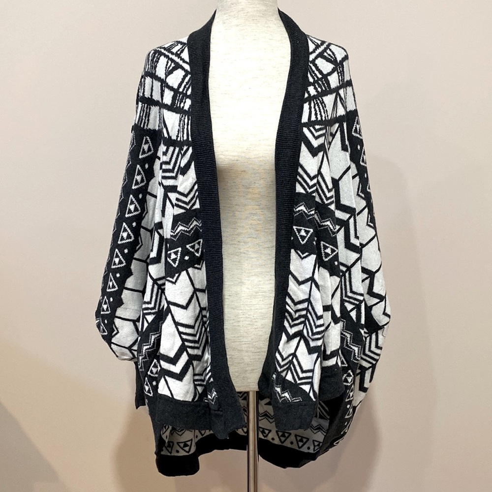 Forever 21 Geometric Printed Cardigan
